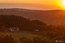 V pozadí zlínský vysílač na Tlusté hoře (2020)