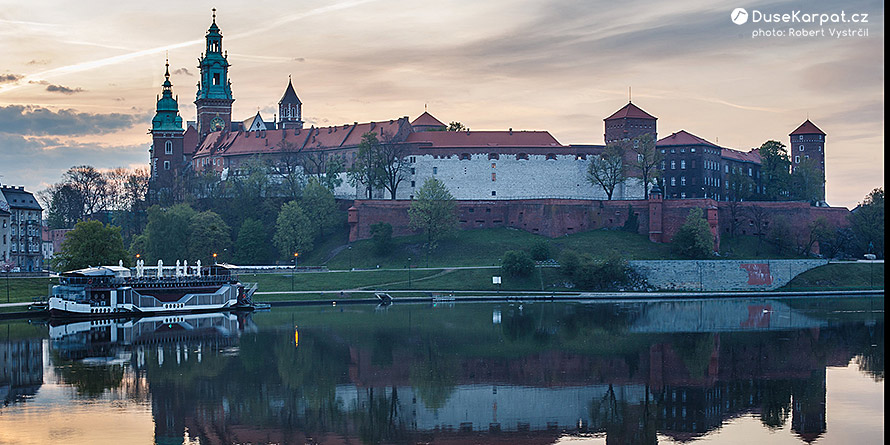 Hrad na Wawelu, výhled z mostu přes Vislu