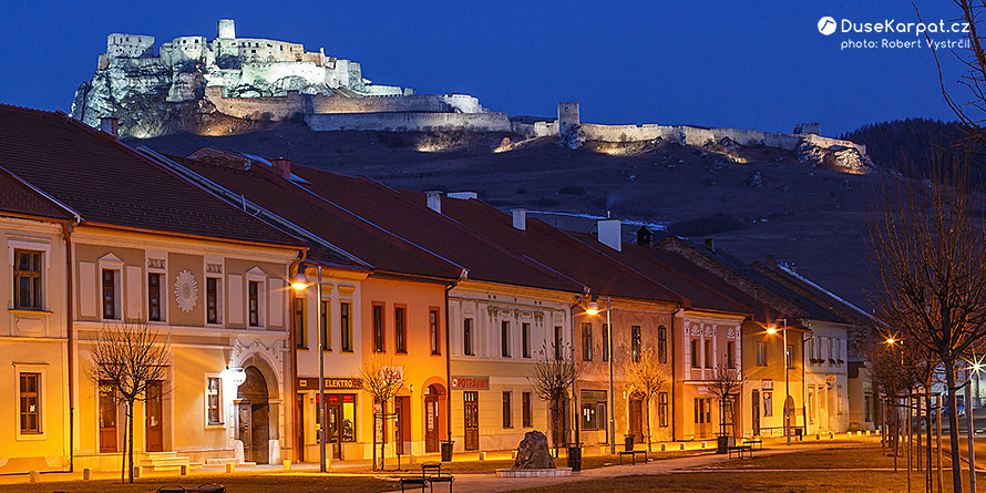 Spišské Podhradie s kulisou Spišského hradu