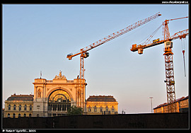 Stavební ruch před nádražím Keleti