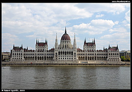 Parlament (Országház) na břehu Dunaje