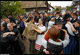 Hollókő - Velikonoční festival (Húsvéti fesztivál) s bujarou zábavou