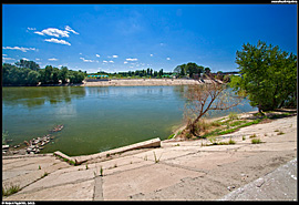 Tiraspol (Тирасполь) - říční pláž na Dněstru