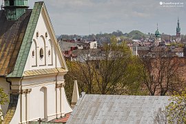 Kopiec Krakusa (Krakova mohyla) pohledem od wawelského hradu (2017)