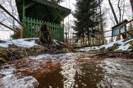 V minulosti se věřilo, že mofeta je výdechem z pekla (2024)