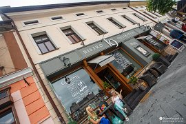 Kvalitní Bistro 19 na náměstí (2016)