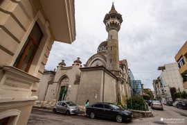 Mešita Karla I. (Moscheea Carol I) s minaretem, pojmenovaná po rumunském králi (2023)