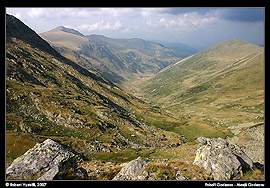Godeanu - boční dolina pod vrcholem Scărişoara