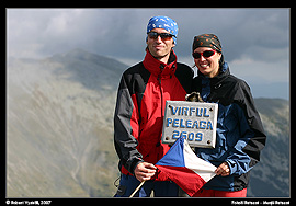 Retezat - česká dvojice na vrcholu Peleagy (2509 m)