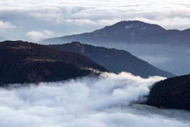 Vrcholky Tanečnica (nejbližší vlevo) a Slemä (v pozadí) (2024)