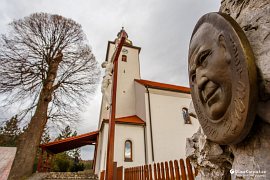 Čičmany - kostel Nalezení sv. Kříže (kostol Nájdenia sv. Kríža) (2015)