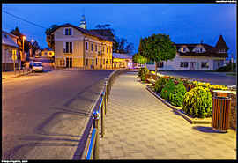 Kráľovský Chlmec (Királyhelmec) - centrum města v noci