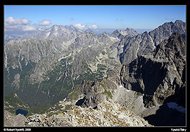 Pohled z Rysů (2503 m) k východu