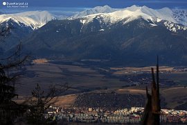 Liptovský Mikuláš a zasněžené Západní Tatry (2010)