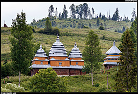 Skolivské Beskydy - Orjavčyk (Орявчик), dřevěný kostel sv. Luky (деревяна Церква Св. Луки)